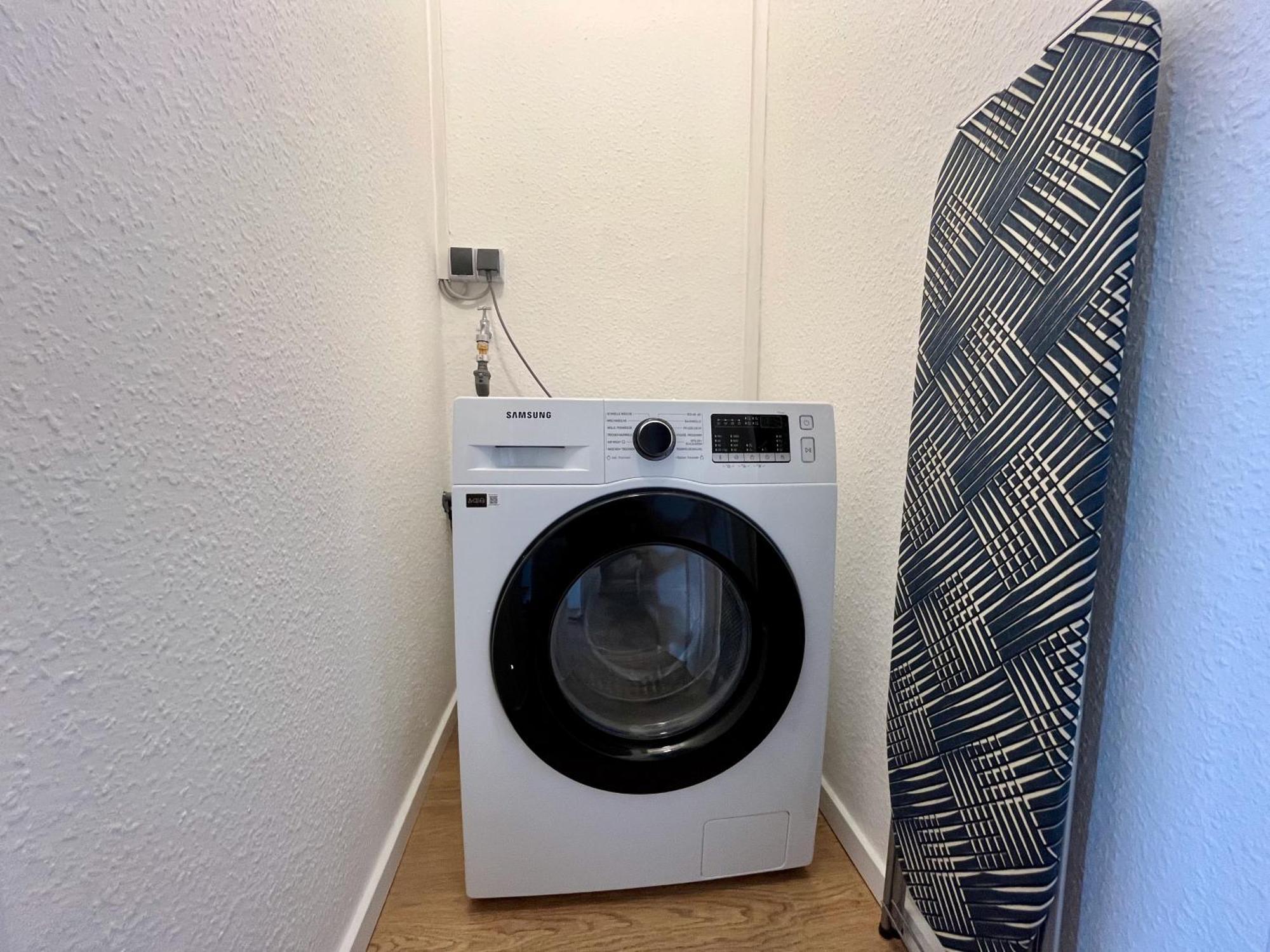 *Top* Moderne Wohnung - Naehe Koeln: Dom, Messe, Flughafen, Lanxess-Arena 베르기슈글라트바흐 외부 사진